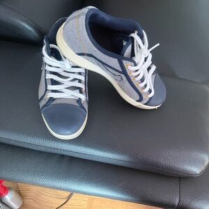 Jordan Kids Navy and Gray Sneakers